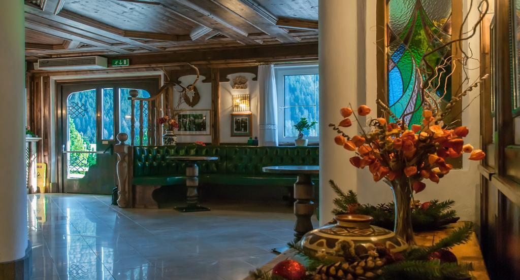 Hotel Ai Pini Виго ди Фаса Екстериор снимка